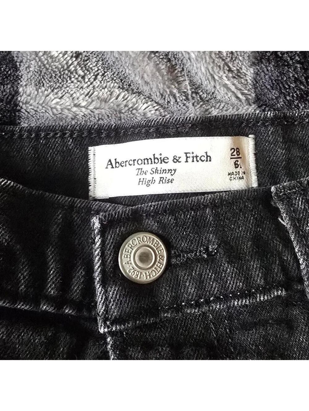 Abercrombie & Fitch The Skinny High Rise Black Jeans Size 6L - Picture 2 of 3
